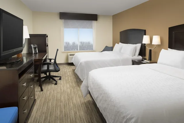 غرفة قياسية بسرير كوين، Holiday Inn Express Hotel Suites Uvalde 3/4
