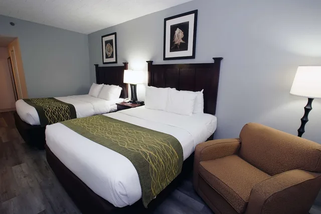 غرفة قياسية بسريرين كوين، Best Western Paramus Hotel & Suites 3/9