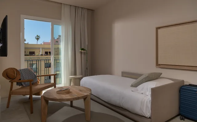 غرفة ثلاثية، Aqua Hotel Bertran - Adults Only 1/10