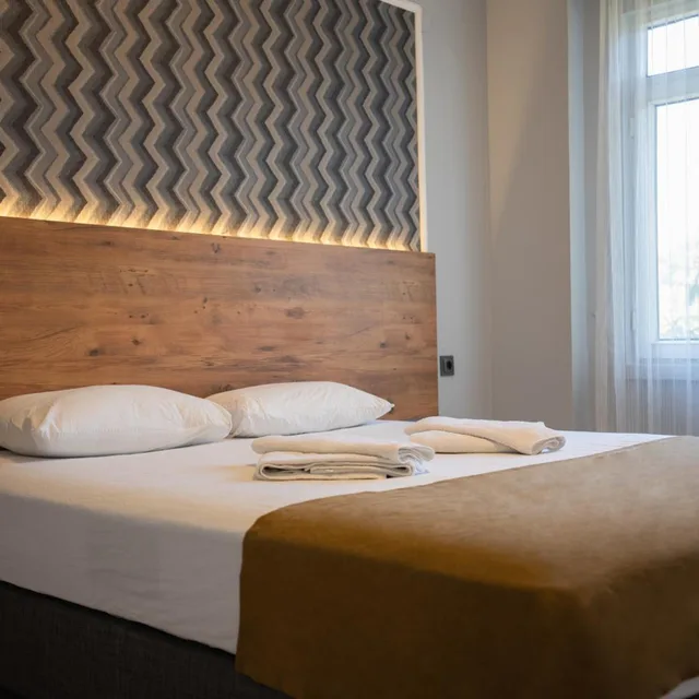 جناح، Sav-ir Suit Otel 4/10