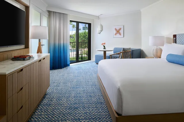 1 Bedroom, Renovated, Signature, Suite, King Bed, Pool View، OUTRIGGER Kauai Beach Resort & Spa 1/8