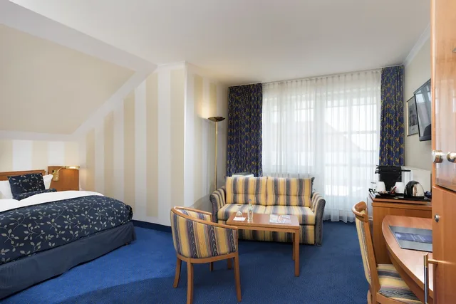 غرفة سوبيريور بسرير كوين بشرفة، Radisson Blu Hotel, Halle-Merseburg 2/4