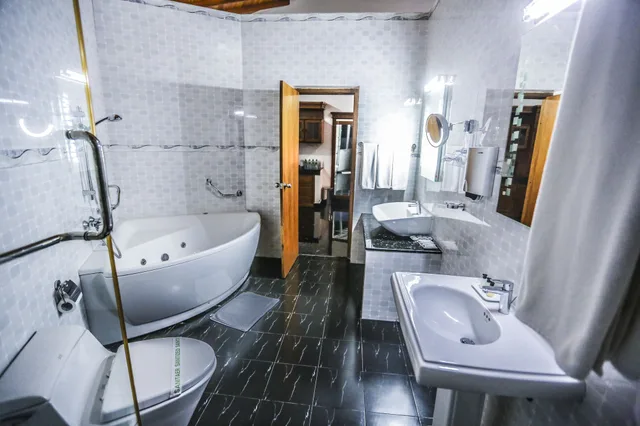 جناح بسريرين كينج بإطلالة على البحيرة، Hotel Sudu Araliya 3/3