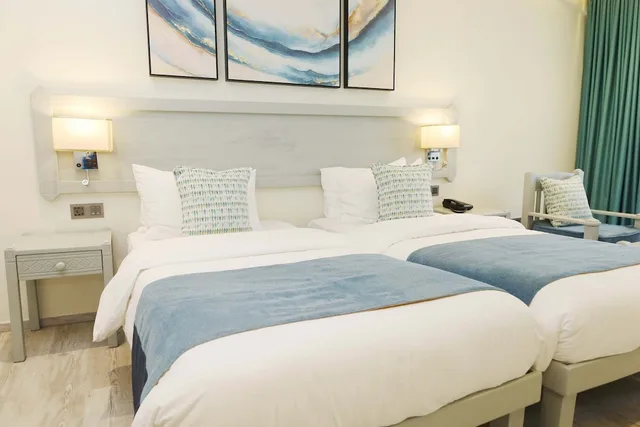 غرفة قياسية بسريرين منفصلين، Baobab Beach Resort 2/10
