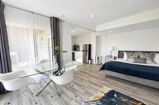 استوديو شهر العسل بسرير كينج مع أريكة، Skylaranna Resort & Spa 1/1