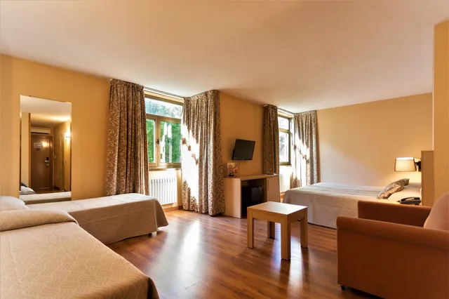 غرفة عائلية، Panorama Hotel 4/6