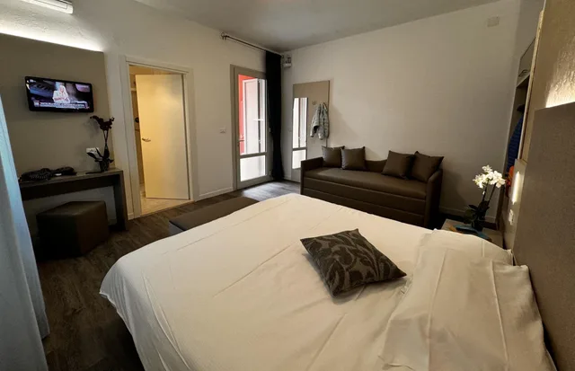 غرفة كومفورت ثلاثية، Hotel Etna 7/10