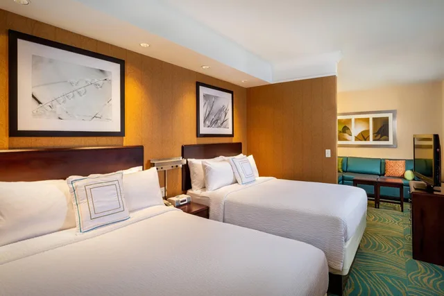 استوديو بسرير كوين مع أريكة، SpringHill Suites by Marriott Modesto 1/4