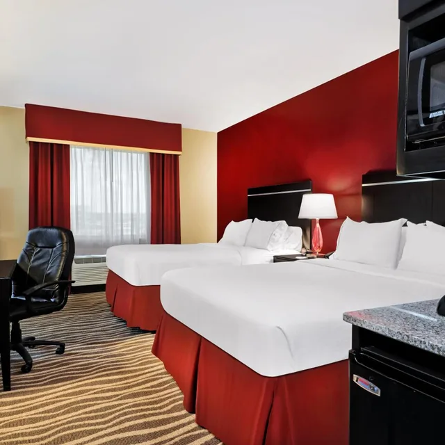 جناح ركني، Holiday Inn Express Suites Cotulla 1/4