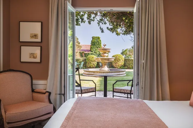Deluxe, Double Bed, Side Sea View, Garden Access، Hotel Senhora Da Guia 7/10
