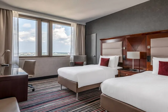 غرفة كلوب بسريرين منفصلين، Frankfurt Marriott Hotel 1/2