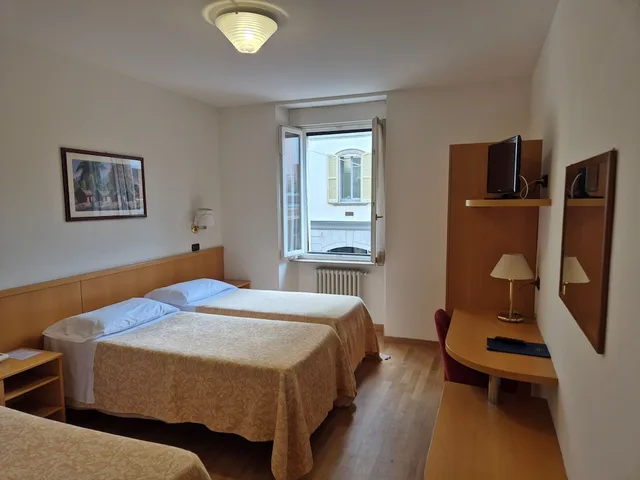 غرفة قياسية ثلاثية بسرير مزدوج وسرير فردي، Hotel Tre Re 1/3