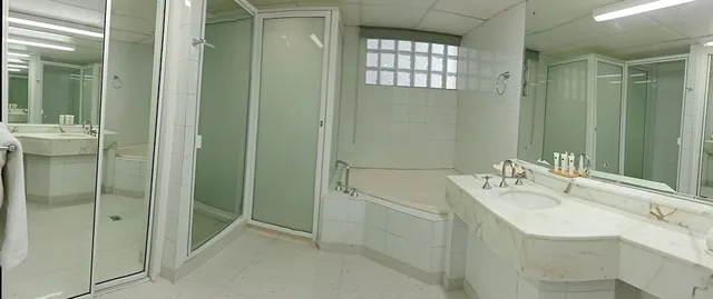 Club, Studio, King Bed, Street View، Club Tropical Resort 3/5