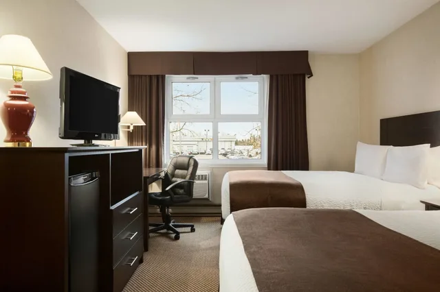غرفة بسريرين مزدوجين، Days Inn By Wyndham Trois-Rivieres 1/2