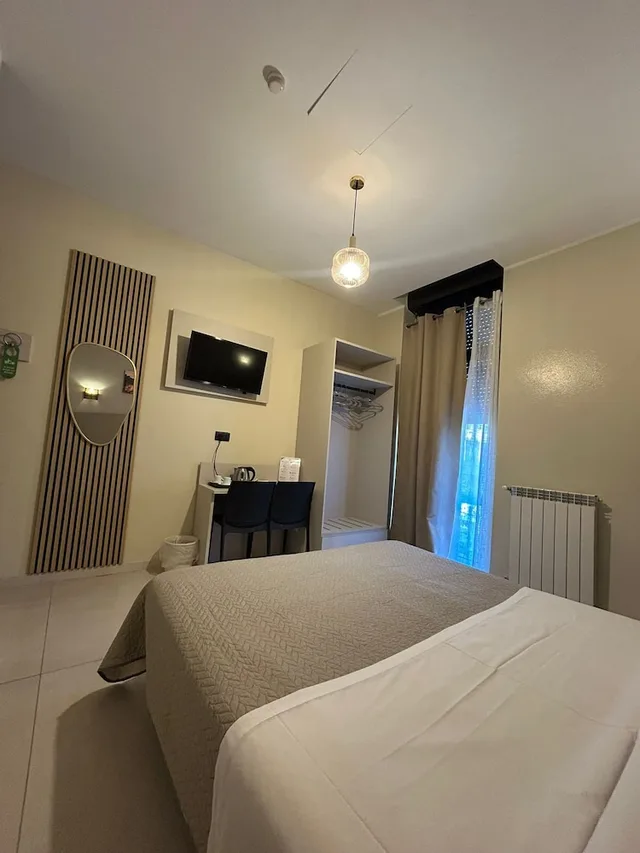 غرفة قياسية بسرير مزدوج، Milan Hostel 4/10