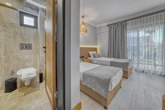 غرفة كلاسيكية مفردة بشرفة، Hildegard Hotel 8/12