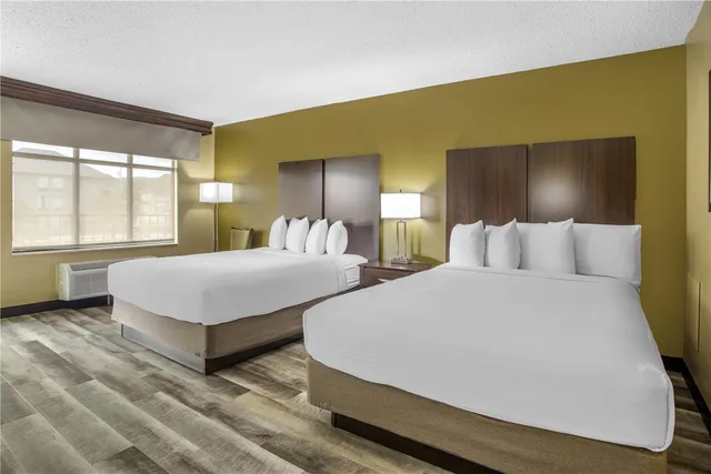 غرفة بسريرين كوين، Best Western Plaza Inn 6/7