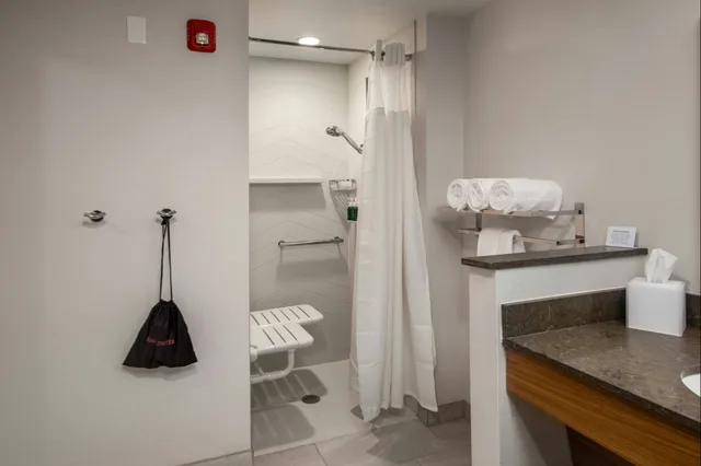 غرفة بسرير كينج، Fairfield Inn Suites Little Rock Airport 8/9