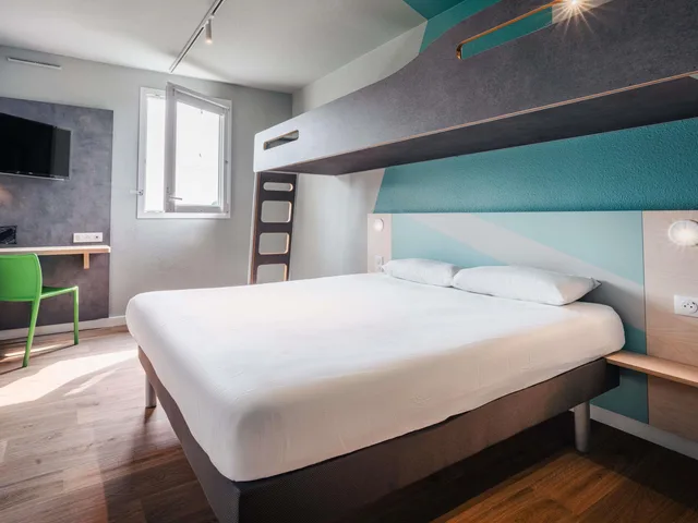 غرفة ثلاثية بسرير بطابقين، Ibis Budget Rennes Route De Saint Malo 1/4