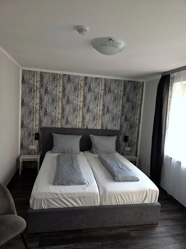 Basic, Twin Beds, Lieth Hotel Grünreich 1/10