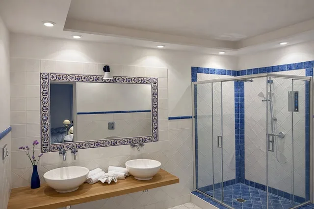 غرفة قياسية رباعية بسريرين مزدوجين بإطلالة على البحر بشرفة، Villa Neptunus Ischia(Formerly Villa Pitti) 6/6