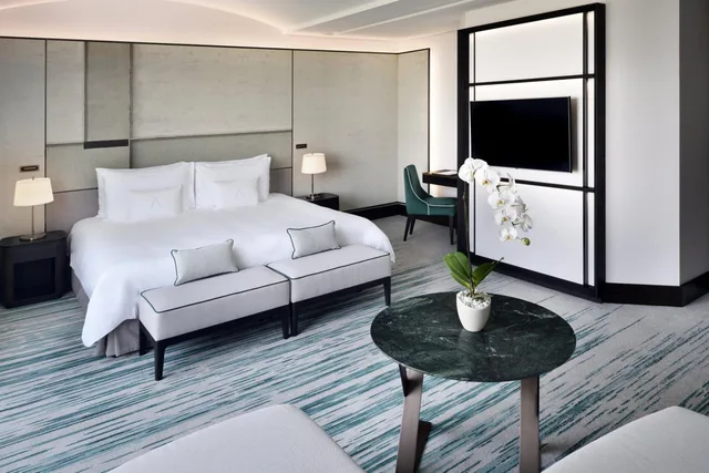 Premier, Golf Course View، Address Montgomerie 4/5