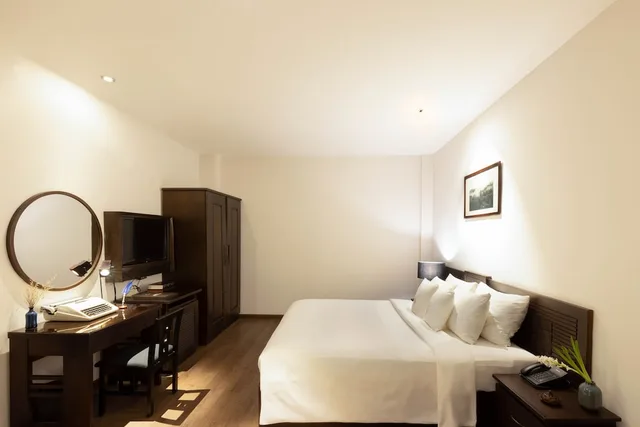 Deluxe, Double Bed, No Window، Cochin Zen Hotel 1/2