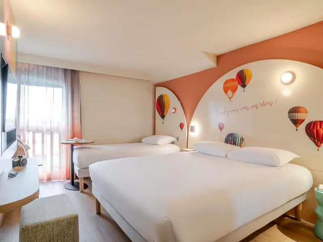 غرفة ثلاثية بسرير مزدوج وسرير فردي، Hotel Donibane 7/10