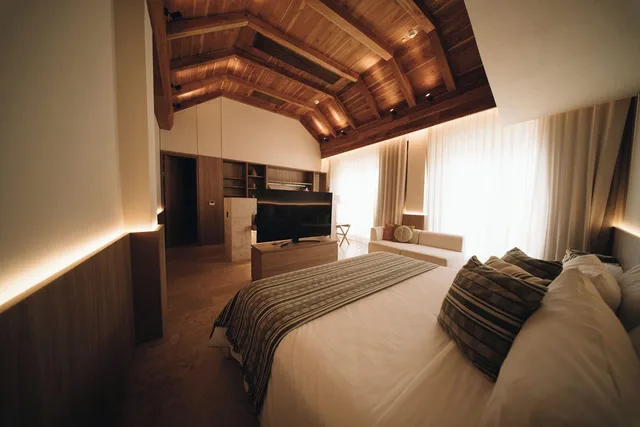 جناح سيغنتشر بشرفة، Hotel Osh Getsemani 4/10