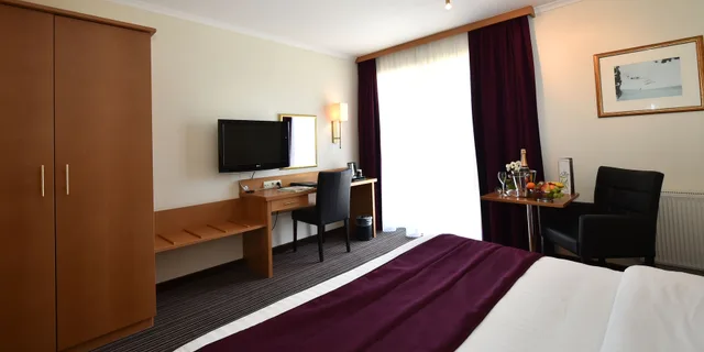 غرفة اقتصادية بسرير مزدوج، Hotel Charleroi Airport Van Der Valk 3/4