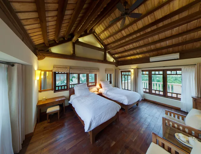 دوبلكس عائلي بسرير كينج وسريرين منفصلين، Emeralda Ninh Binh Resort Spa 1/3