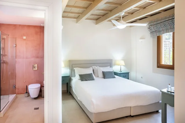 غرفة سوبيريور بسرير كينج، Z Boutique Hotel 10/10