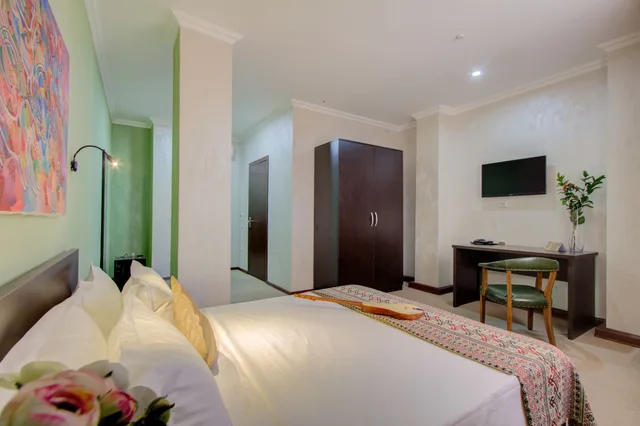 غرفة قياسية مفردة بسرير فردي، Olive Hotel Bishkek 3/4