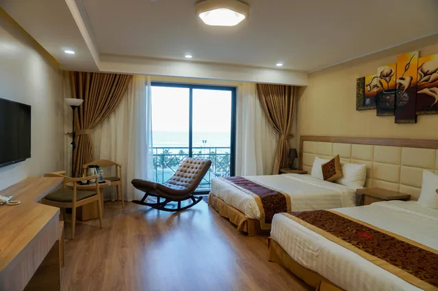غرفة عائلية بسريرين كينج، Ruby Hotel 1/2