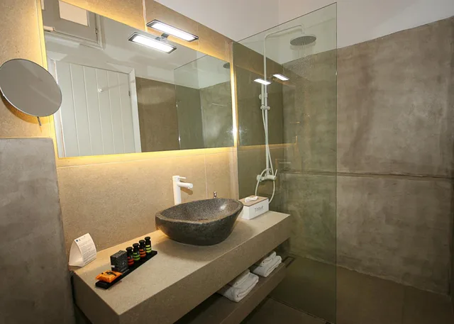 استوديو ديلوكس بسرير مزدوج أو سريرين منفصلين بإطلالة على البحر، Kallichoron Art Boutique Hotel 8/10
