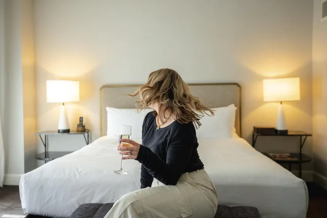 غرفة قياسية بسرير كينج، The Talbott Hotel 4/7