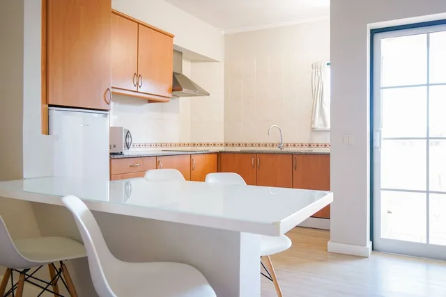 شقة بسرير مزدوج بإطلالة على المسبح بغرفة نوم واحدة مع أريكة، Vitors Plaza 8/10