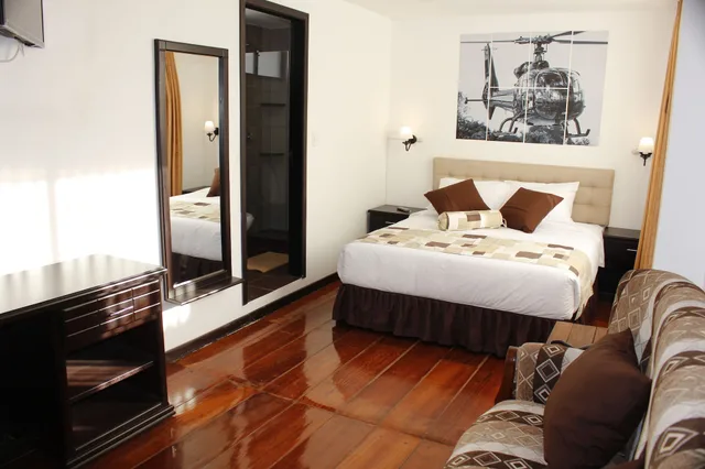 غرفة بسرير كوين، Air Suites Hotel Boutique 1/2