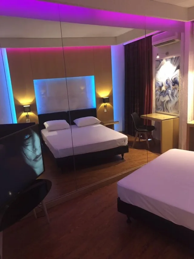 غرفة أساسية بسرير مزدوج بشرفة، Olympic Hotel 4/4