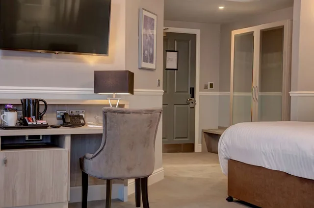 غرفة ديلوكس بسرير مزدوج، Best Western Plus Kenwick Park Hotel 2/3