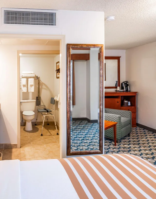 Room, Best Western Vista Inn At The Airport 2/3