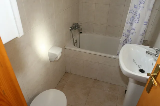 بنغل بسريرين منفصلين بغرفتي نوم مع أريكة، Cerdanya Eco Resort 3/3