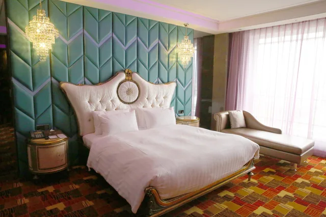 Ryokan, Executive, Suite, King Bed, Sun Hao International Hotel 2/2