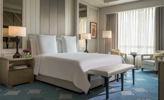 2 Bedrooms, Suite, Four Seasons Hotel Macao 1/1