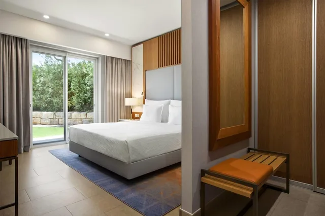 1 Bedroom, Sunset, Suite, King Bed, Accessible، Wyndham Grand Algarve 3/6