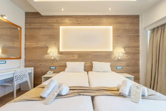 غرفة بإطلالة على المسبح، Arte Hotel 8/10