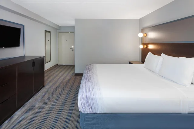 جناح استوديو بسرير كينج مع أريكة، Americinn By Wyndham Peoria 1/3