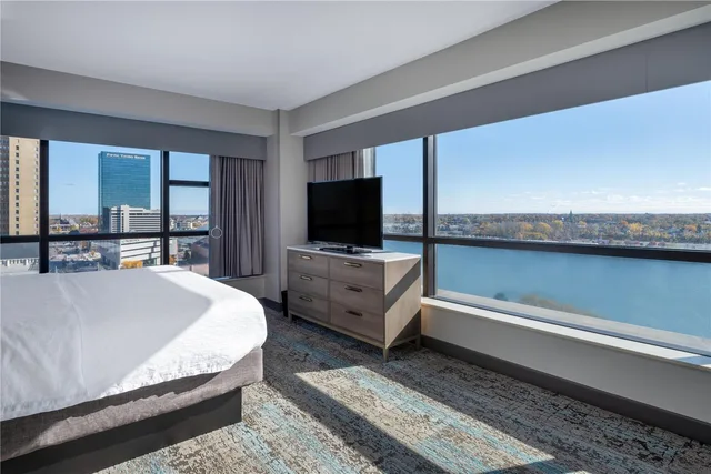 جناح استوديو بسرير كينج بإطلالة على النهر، Homewood Suites by Hilton Toledo Downtown 3/5