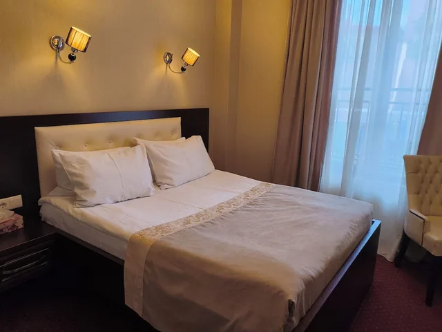 غرفة كومفورت مفردة بسرير كوين، Marionn Hotel 4/7