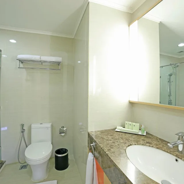 غرفة ديلوكس، All Sedayu Hotel Kelapa Gading 2/3
